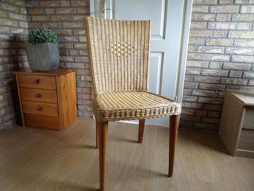 Stoel 2 stuks riet/biezen blank gelakt beschikbaar voor biedingen