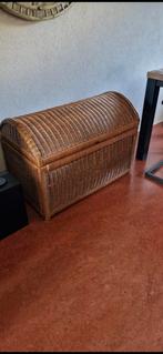 Grote Rieten kist/mand.  Past veel in, en in goede staat, Ophalen, Riet
