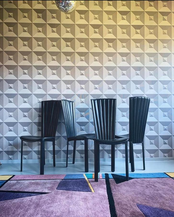 Leren Roche Bobois sloelen Mephis, Art Deco style, Antiek en Kunst, Antiek | Meubels | Stoelen en Banken, Ophalen