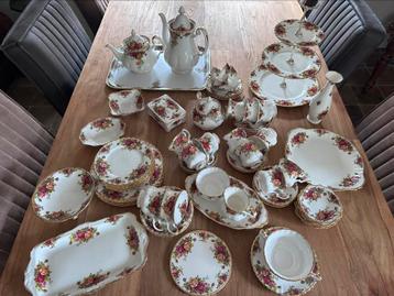 Royal Albert Old Country Roses beschikbaar voor biedingen