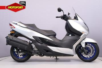 Suzuki BURGMAN 400 (bj 2023) beschikbaar voor biedingen