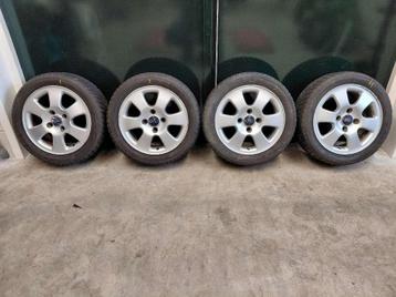 Set winterbanden 195/50R15 op lichtmetalen velgen 4x108[mm.] beschikbaar voor biedingen