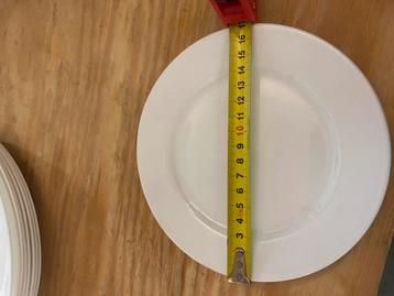 Partij Select Dinnerware Borden – 17 cm – 21 stuks beschikbaar voor biedingen