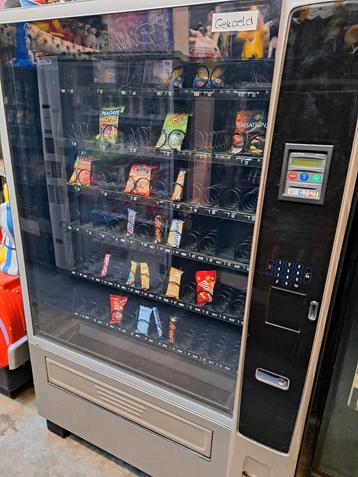 Crane merchant snacks automaat gekoeld beschikbaar voor biedingen