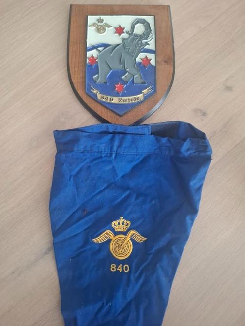 schildje en sjaaltje van 840 Zware Transport Compagnie, Verzamelen, Militaria | Algemeen, Landmacht, Embleem of Badge, Nederland
