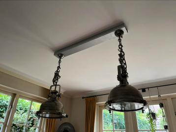 3x industriële hanglamp beschikbaar voor biedingen
