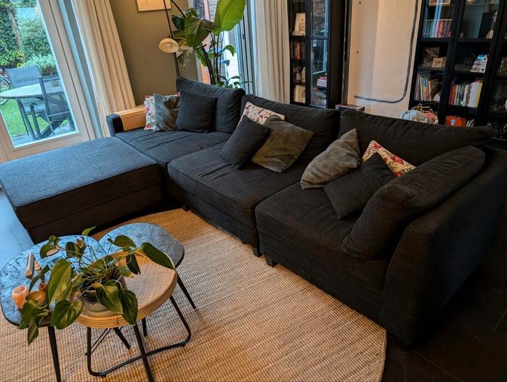 Zwarte 4-delige modulaire bank met 6 kussens, Huis en Inrichting, Banken | Bankstellen, Gebruikt, Hoekbank, Vierpersoons of meer