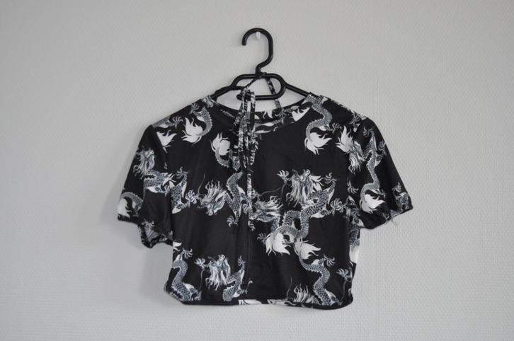 crop top met open rug, Kleding | Dames, Tops, Nieuw, Maat 38/40 (M), Zwart, Korte mouw, Ophalen of Verzenden