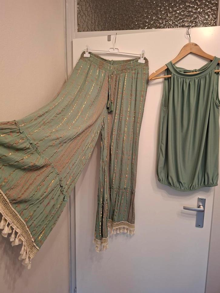 Boho Ibiza broek met top - One Size (t/m mt 42), Kleding | Dames, Gelegenheidskleding, Nieuw, Overige typen, Maat 38/40 (M), Groen