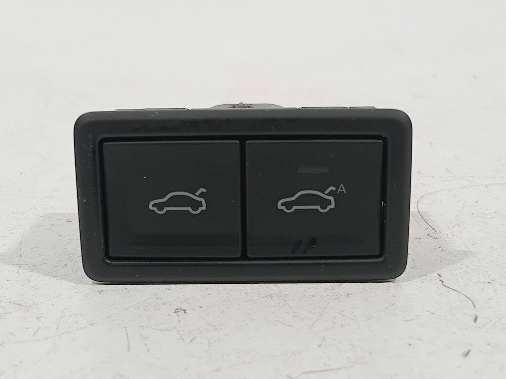 Achterklep ontgrendeling Volkswagen Passat, Auto-onderdelen, Onderdelen@venauto.nl, Van der Ven Autorecycling B.V., Gebruikt, Ettenseweg 76, 4706 PB Roosendaal, The Netherlands