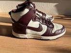 Als nieuw: Nike Dunk high | maat 38 | burgundy/wijnrood, Verzenden, Nike, Rood, Sneakers of Gympen