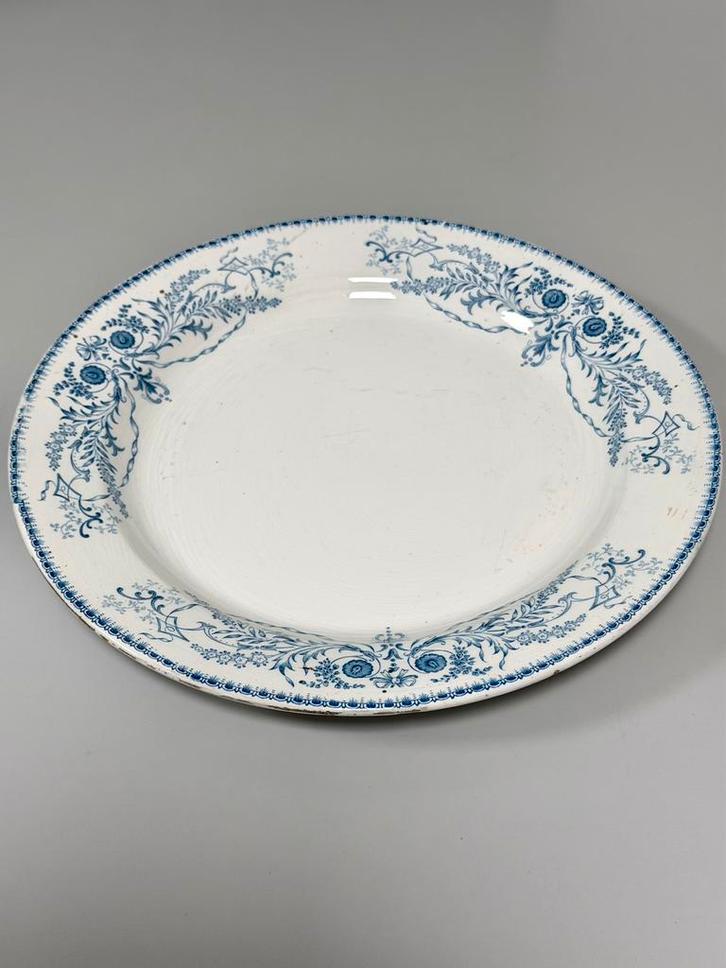Prachtig Vintage Boch Frères Rubis Bord 33 cm Blauwwit Decor, Antiek en Kunst, Antiek | Servies los, Ophalen of Verzenden