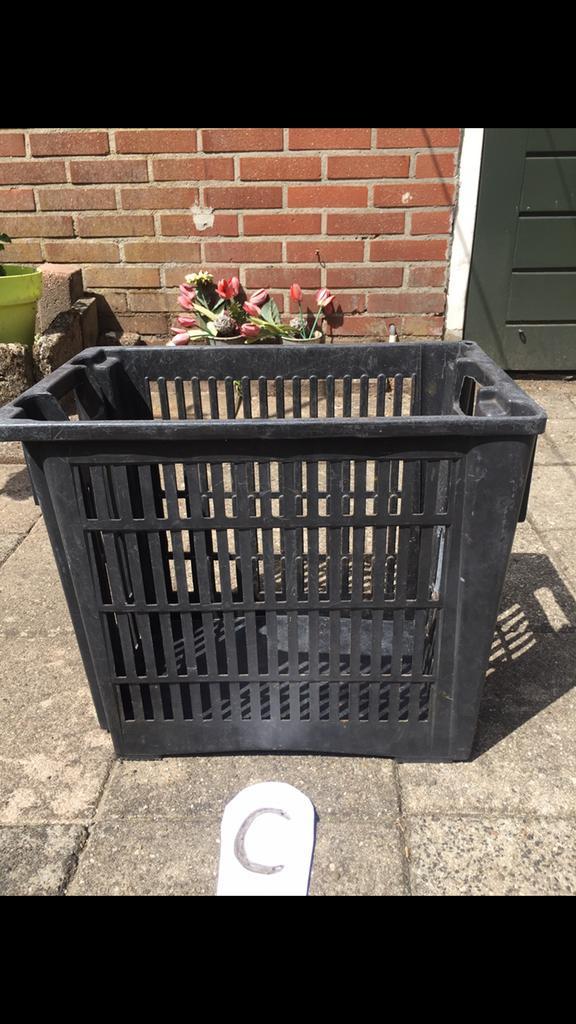 Stevige fietskrat,groot ca.ltr,kunststofkrat,opbergbak,krat, Fietsen en Brommers, Fietsaccessoires | Fietsmanden, Zo goed als nieuw