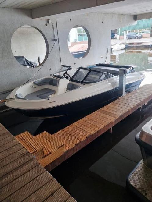 Bayliner VR 4 200 pk inboard, Watersport en Boten, Motorboten en Motorjachten, Polyester, Tot 6 meter, Benzine, 50 pk of meer