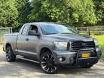 Toyota TUNDRA 5.7 V8 /LPG/GRIJS KENTEKEN/AUTOMAAT/TREKHAAK/, Auto's, Gebruikt, 8 cilinders, Overige carrosserieën, 2699 kg