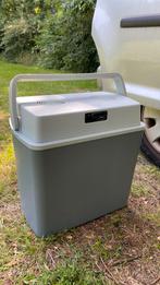 Koelbox met 12v aansluiting, Ophalen, Zo goed als nieuw, Elektrisch