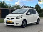 Toyota Aygo 1.0-12V Dynamic Navigator Navigatie*5DR*Airco*LM, Voorwielaandrijving, Euro 5, Gebruikt, Origineel Nederlands