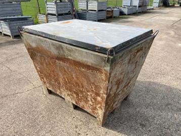 Nette gebruikte bouwwaterput watermeterput waterput bouwput beschikbaar voor biedingen