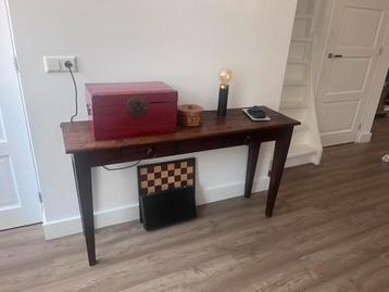 Prachtige massief houten sidetable / bureau beschikbaar voor biedingen