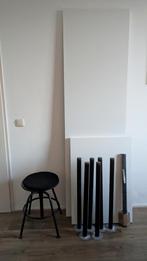 IKEA bureaubladen wit met tafelpoten en kruk zwart, Huis en Inrichting, Bureaus, Ophalen, Gebruikt, Bureau