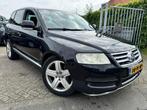 Volkswagen Touareg 3.2 V6 241pk Navi/Leer/Pano/Xenon/Trekhaa, Automaat, Gebruikt, 3189 cc, Zwart