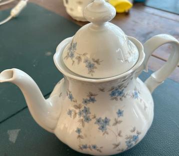 ANTIEKE MITTERTEICH BAVARIA PORSELEIN THEEPOT/KOFFIEPOT beschikbaar voor biedingen