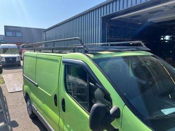 Imperiaal van een Renault Trafic beschikbaar voor biedingen