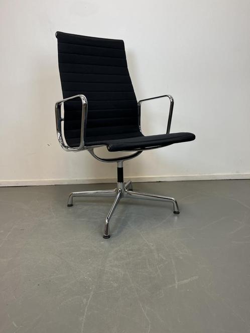 Vitra Eames Ea 112 Zwart Hopsak Chroom, Huis en Inrichting, Stoelen