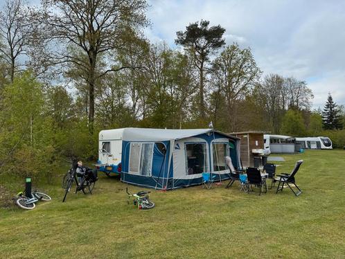 Knaus Blueline 450, Caravans en Kamperen, Caravans, Particulier, tot en met 4, 1000 - 1250 kg, Rondzit, Knaus, Overige, 4 tot 5 meter