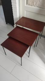 Vintage miniset bijzettafeltjes hout metaal 3-delig, Gebruikt, Minder dan 50 cm, Ophalen of Verzenden, Metaal