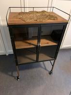 Industriële vitrinekast op wielen, Gebruikt, Metaal, Industrieel, 25 tot 50 cm