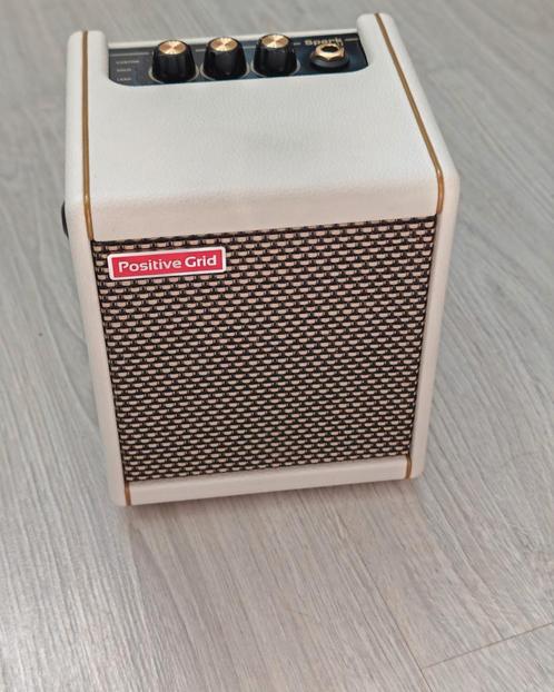 Spark mini, Muziek en Instrumenten, Versterkers | Bas en Gitaar, Zo goed als nieuw, Minder dan 50 watt, Ophalen of Verzenden