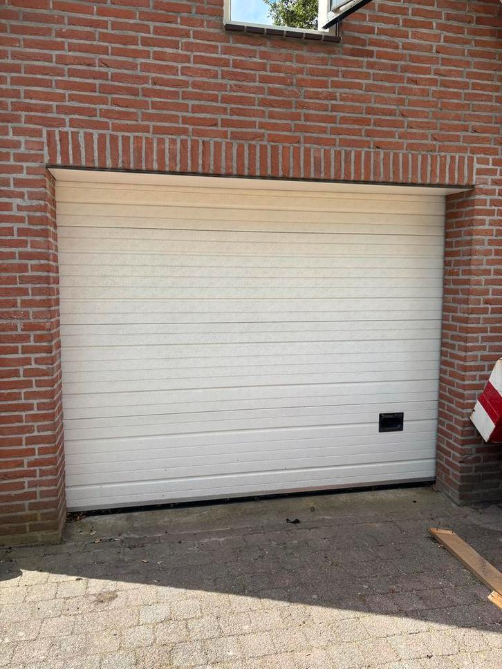 Garagedeur Roldeur Sectionaaldeur, Doe-het-zelf en Verbouw, Deuren en Horren, Gebruikt, Garagedeur, 200 tot 215 cm, 120 cm of meer