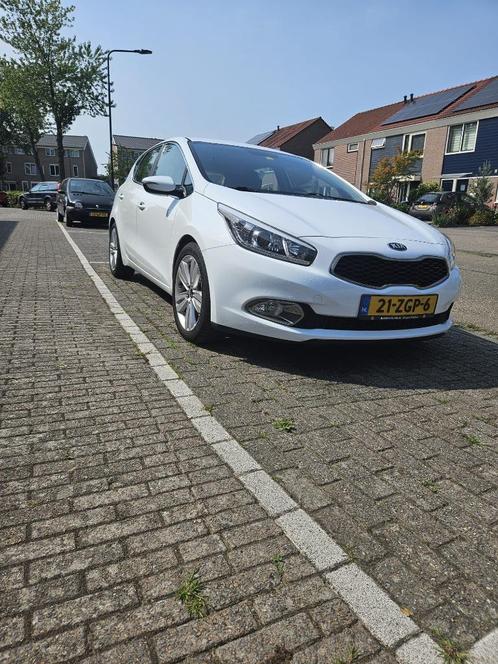 Kia Pro Cee’d 2013 | 1.6 | Ecomotive | APK 08/2026, Auto's, Kia, Particulier, (Pro) Cee d, Airbags, Airconditioning, Alarm, Bluetooth