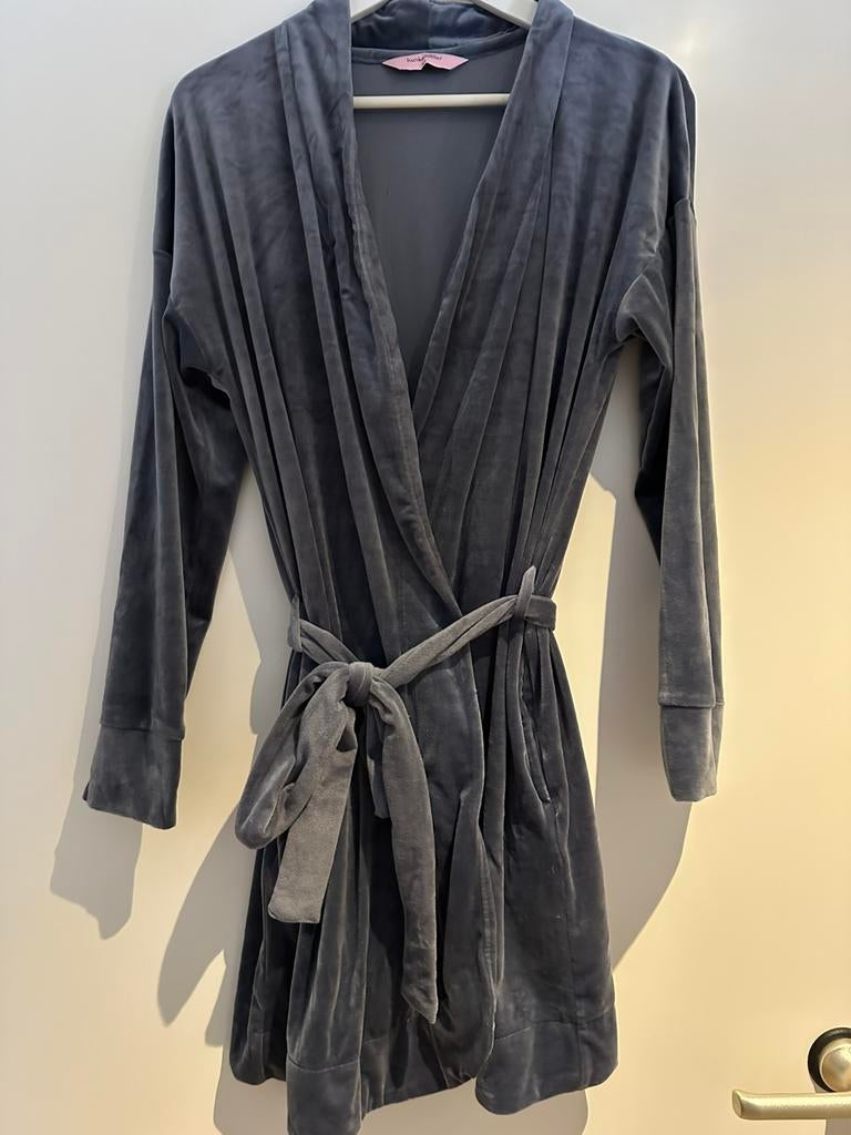 Hunkemöller badjas fluweel velvet velours lekker zacht, Kleding | Dames, Pyjama's, Zo goed als nieuw, Maat 38/40 (M), Ophalen of Verzenden