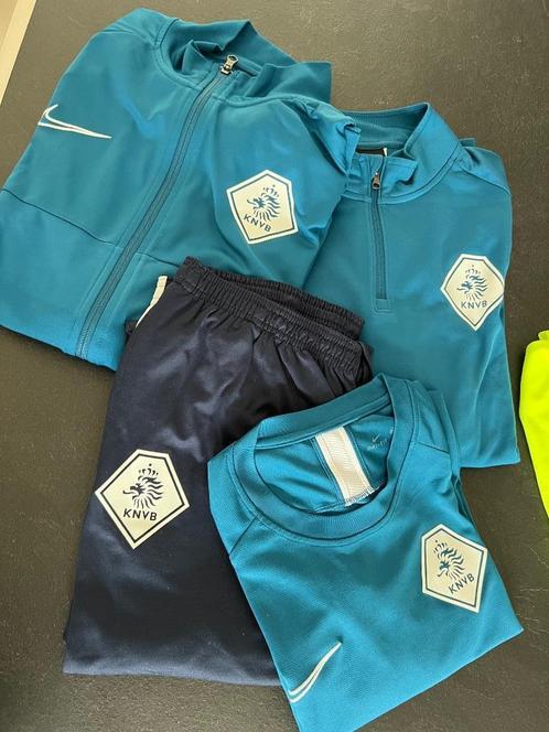 Nike KNVB Scheidsrechterkleding & tas, Sport en Fitness, Voetbal, Zo goed als nieuw, Shirt, Maat XL, Ophalen