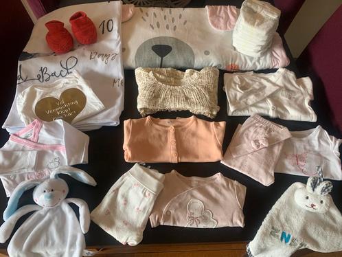 Baby pakketje, kleding/knuffels/omslagdoek, boxkleed, Kinderen en Baby's, Babykleding | Baby-kledingpakketten, Zo goed als nieuw