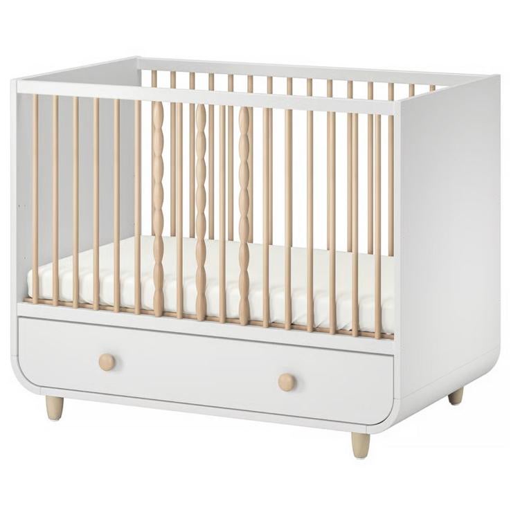 Mooi wit babybedje van de Ikea, Kinderen en Baby's, Kinderkamer | Complete kinderkamers, Ophalen, Gebruikt, Jongetje of Meisje
