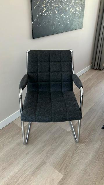 Design stoelen sitland beschikbaar voor biedingen
