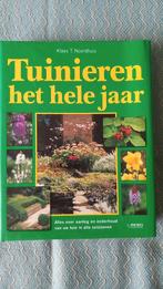 Tuinieren het hele jaar door, Boeken, Wonen en Tuinieren, Ophalen of Verzenden, Gelezen, K.T. Noordhuis, Tuinieren en Tuinplanten