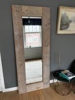 Grote, hoge spiegel met houten rand, Huis en Inrichting, Woonaccessoires | Spiegels, 75 tot 100 cm, Rechthoekig, Zo goed als nieuw