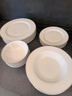 Karaca serviesset 8 personen met zilveren rand, Ophalen, Gebruikt, Effen, Porselein