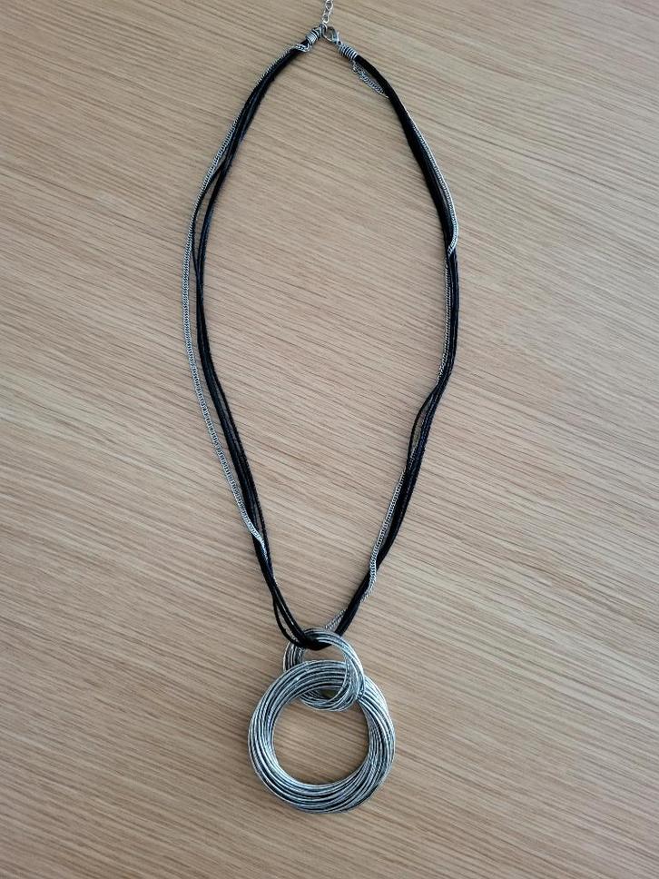 Sandwich ketting, zilverkleurig met zwarte draad, nieuw, Sieraden, Tassen en Uiterlijk, Kettingen, Nieuw, Overige materialen, Zilver