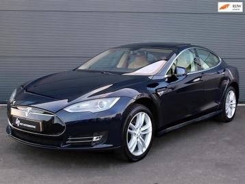 Tesla Model S 85 Pano, Luchtvering, Leder, 19", LED, Navi, P beschikbaar voor biedingen