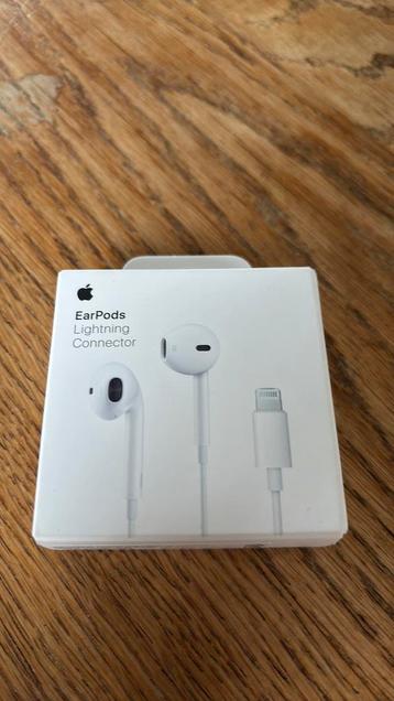 Apple EarPods beschikbaar voor biedingen