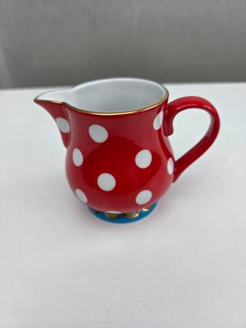 Oilily Melkkannetje Rood met polka dots beschikbaar voor biedingen