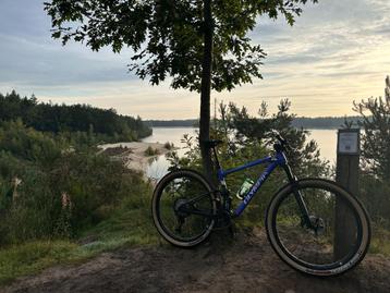 Olympia F1-X Carbon Fully beschikbaar voor biedingen