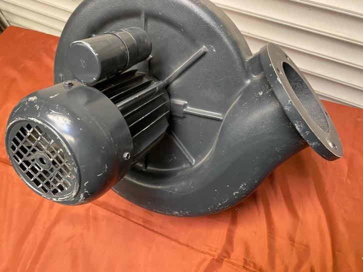 Slakhuis Ventilator Remeha GAS links, Doe-het-zelf en Verbouw, Verwarming en Radiatoren, Gebruikt, Overige typen, 800 watt of meer