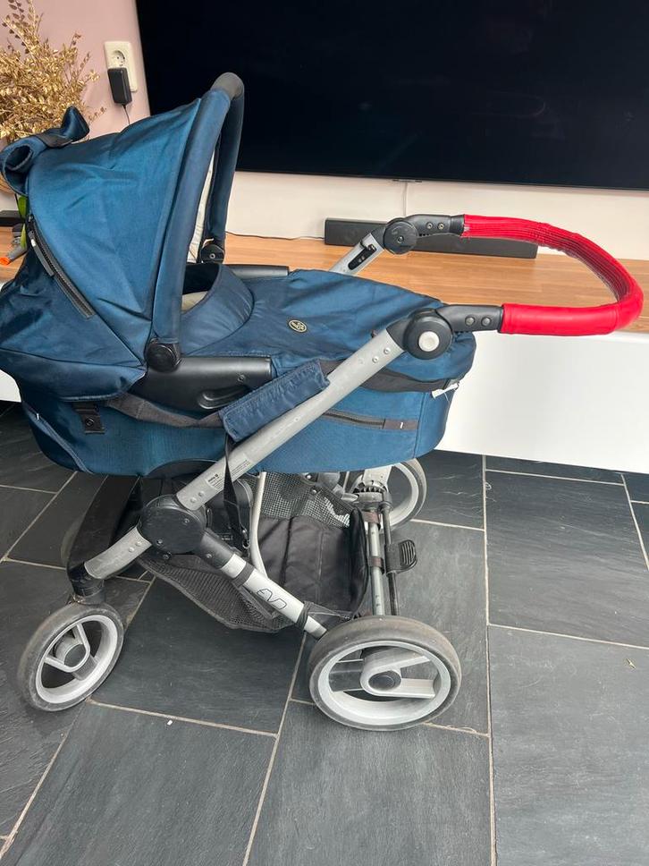 Donkerblauwe kinderwagen Mutsy EVO, Kinderen en Baby's, Kinderwagens en Combinaties, Gebruikt, Mutsy, Ophalen