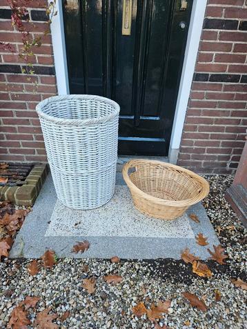 ☆OPRUIMING☆ Twee rieten manden - decoratief & praktisch beschikbaar voor biedingen